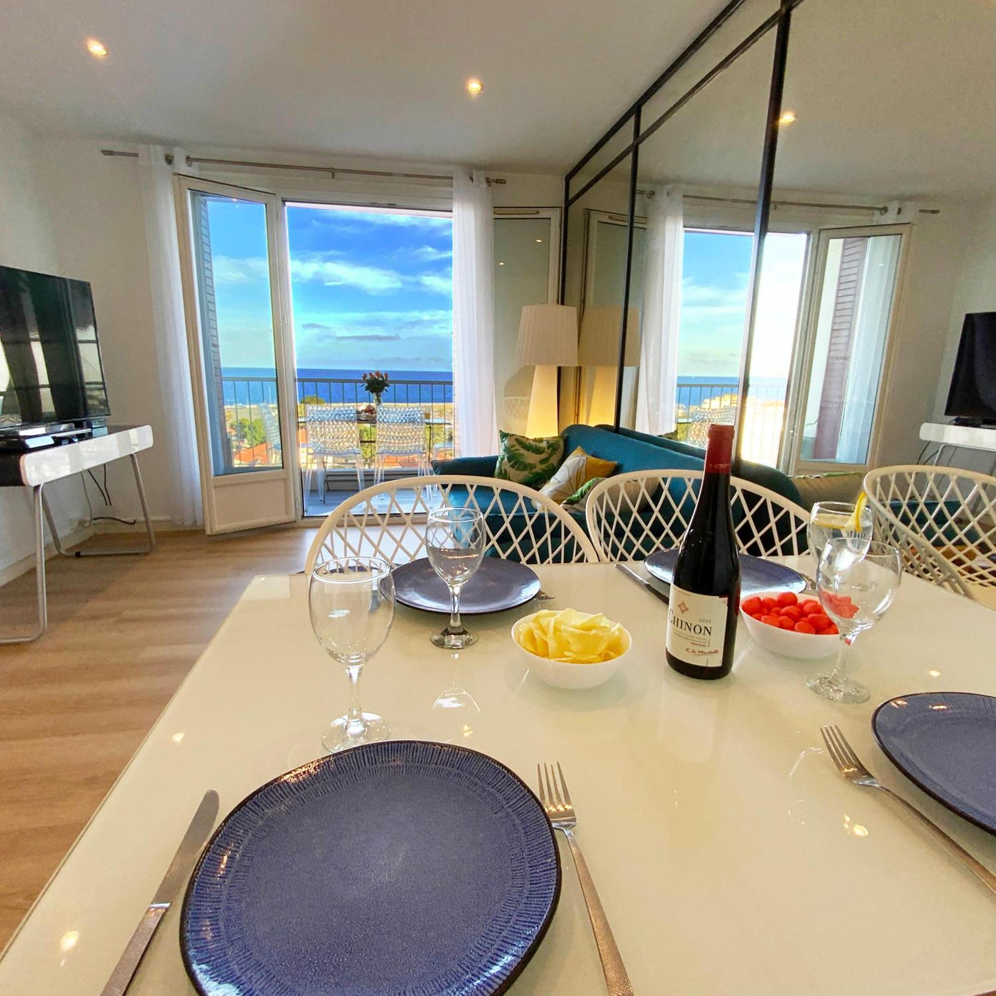 Appartement Panoramic Sea View - Air-conditioning - Balcony - Tramway - 2 Bedrooms - Wifi - Fully Equipped Kitchen Nice