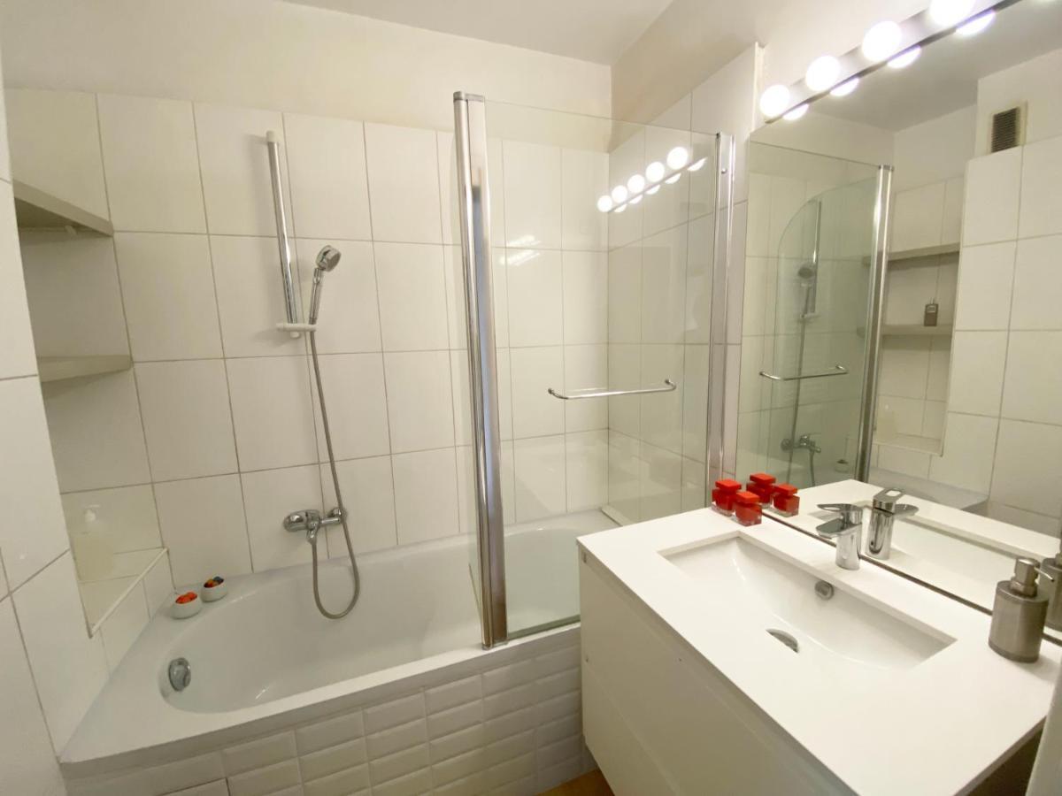 Appartement Panoramic Sea View - Air-conditioning - Balcony - Tramway - 2 Bedrooms - Wifi - Fully Equipped Kitchen
