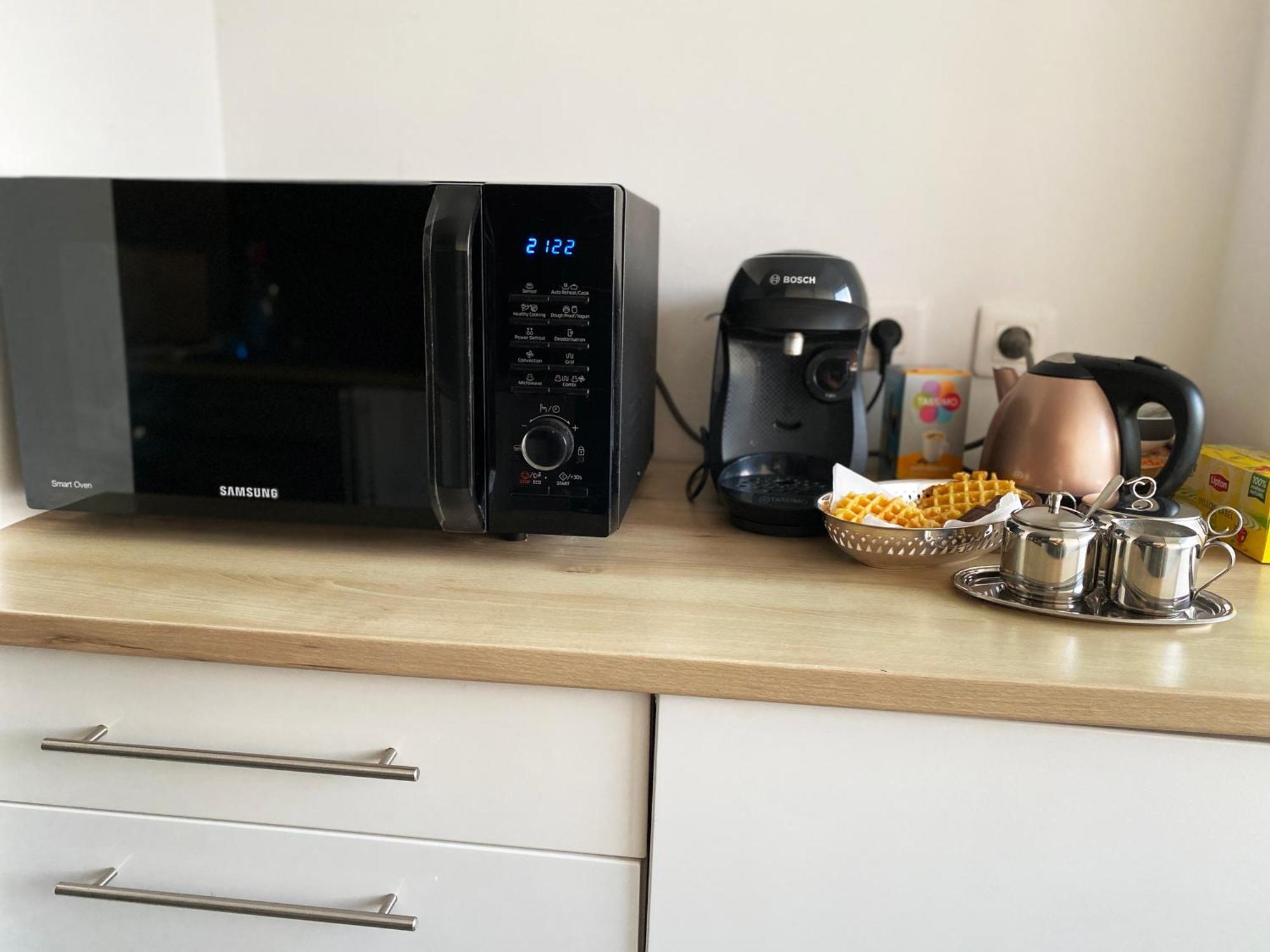 Appartement Panoramic Sea View - Air-conditioning - Balcony - Tramway - 2 Bedrooms - Wifi - Fully Equipped Kitchen *